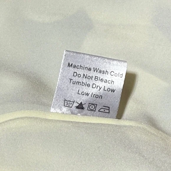 Tuckernuck Domino Geo Kathryn Mini Skirt S NWT Black Ivory Mod - Picture 6 of 8